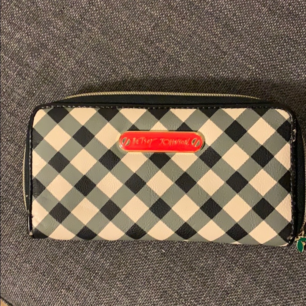 Betsey Johnson wallet